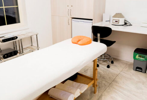 ¿A quién externalizar la limpieza de un centro de masajes?