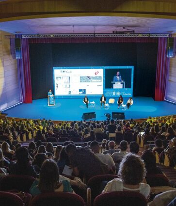 Ópticos optometristas de toda España se encontraron en OPTOM Meeting Toledo para mejorar la calidad de vida de las personas con baja visión