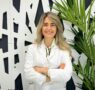 Dra. Ángela Estenaga: «El moreno es una reacción de la piel para protegerse de la agresión solar, no es saludable ni deseable»