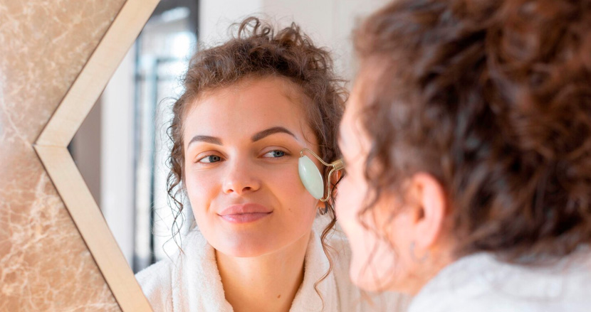 Como realizar un masaje facial en casa