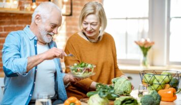 Alimentación inteligente en la menopausia, clave para el bienestar en esta nueva etapa 