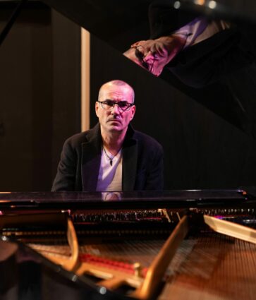 La composición ‘Rebirth’ de Jan Uve, elegida Banda Sonora del Bienestar en España 2025