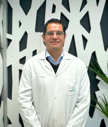 El traumatólogo de Policlínica Gipuzkoa, Dr. Gastón Camino, recibe un prestigioso reconocimiento internacional por su investigación en columna vertebral