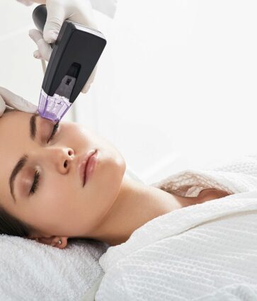 Dra. Ana Melero, jefa de la Unidad de Medicina Estética y Láser de Policlínica Gipuzkoa: «La radiofrecuencia se ha vuelto muy popular porque ofrece resultados visibles sin necesidad de cirugía ni tiempo de baja»