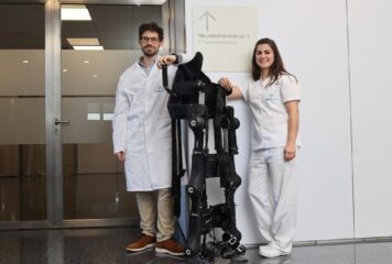 <div>«La fisioterapia es la herramienta terapéutica más importante para ralentizar el curso de la ELA», Alejandro Durán, jefe de Neurología del Hospital Quirónsalud Bizkaia </div>