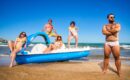 Láserum lanza unos bañadores para reírse de la operación bikini