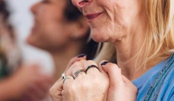 <div>«El Poder de mis Raíces»: una formación online para explorar los patrones familiares y su influencia en la vida adulta</div>